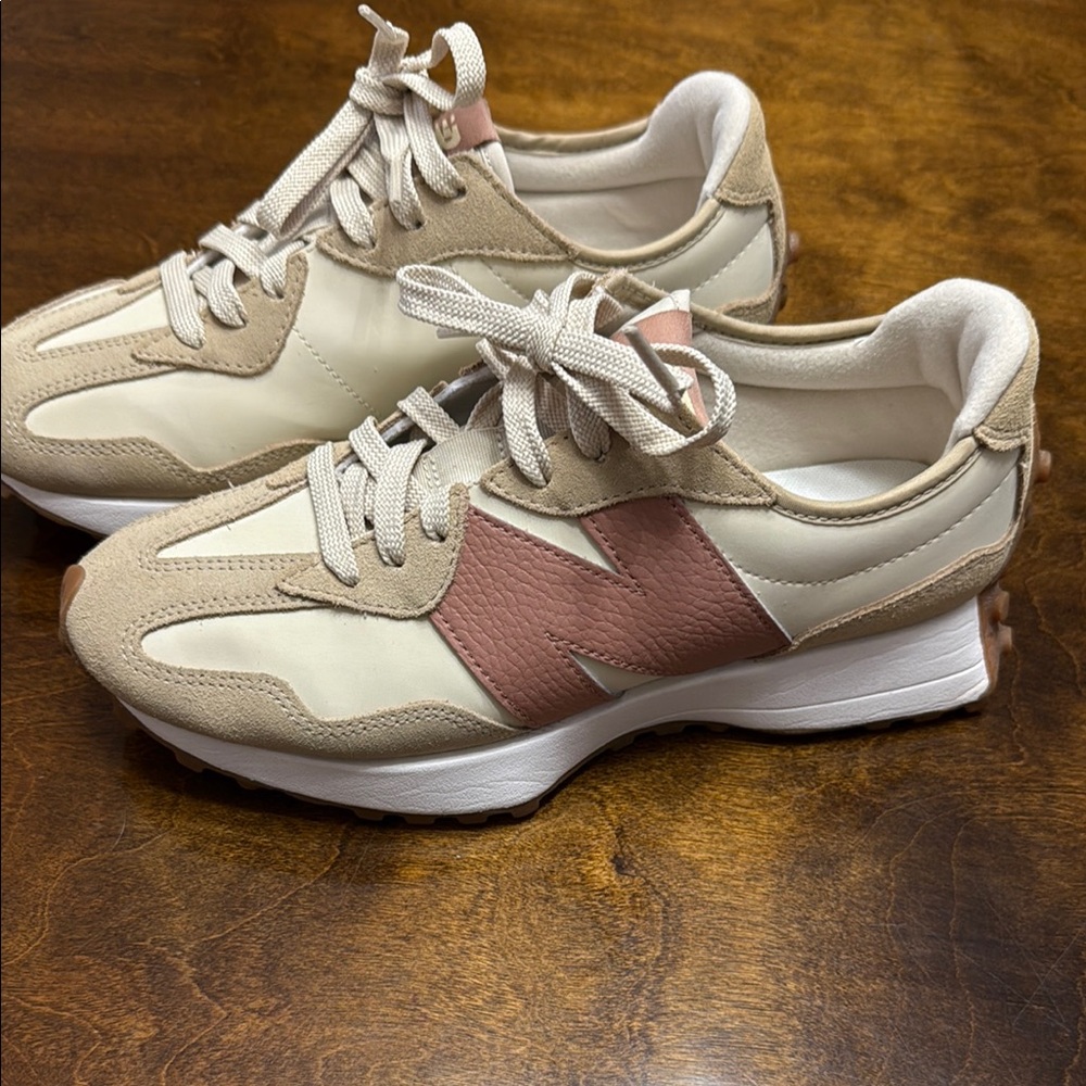 New Balance 327 Incense with bone and landslide women’s 8.5 NWT